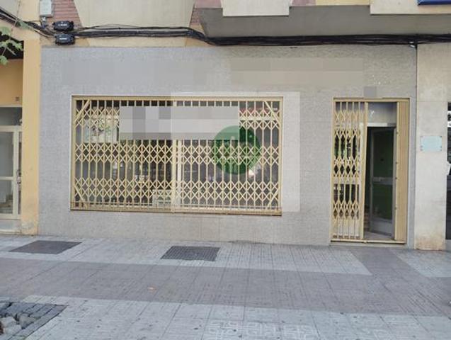 Local En venta en Badajoz photo 0