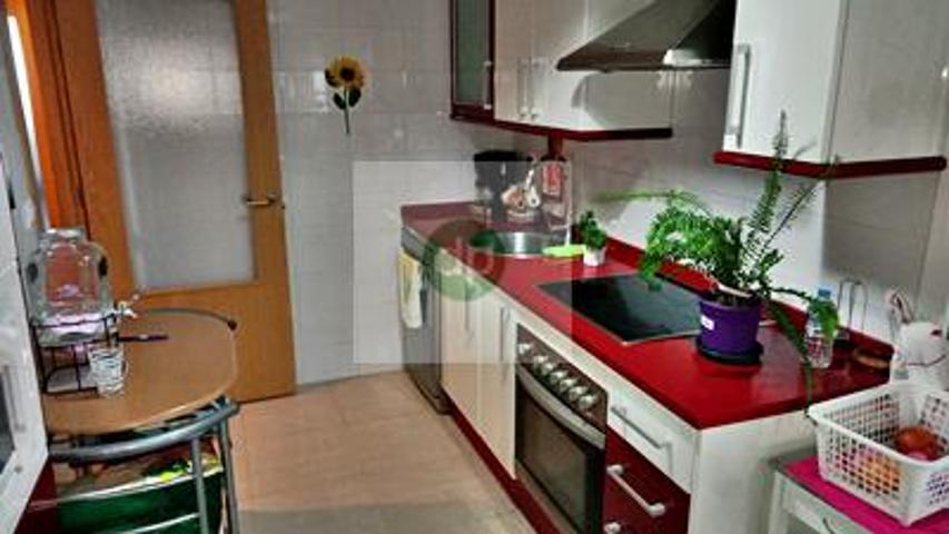 Piso En venta en Badajoz photo 0