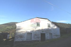 Casa En venta en El Franco photo 0