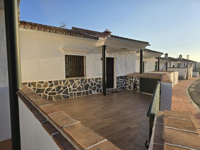 CASA A ESTRENAR EN CAZALLA DE LA SIERRA. VCS001 photo 0