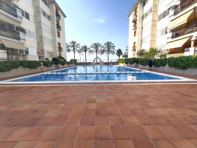 PISO EN PRIMERA LINEA LATERAL DE CALAFELL MAS MEL PLAYA photo 0