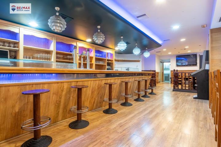 ¡Oportunidad única! Pub totalmente equipado en el centro de Vitoria-Gasteiz photo 0