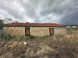 Casa a reformar, cuevas y terreno photo 0