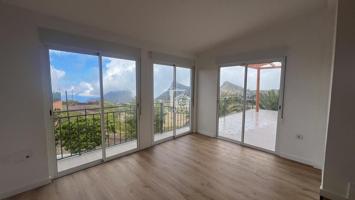 Encantadora vivienda unifamiliar con vistas al mar y a la montaña en Ifonche photo 0