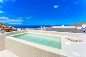 Ático de Lujo con Piscina Privada y Terraza Panorámica en el Sur de Tenerife photo 0