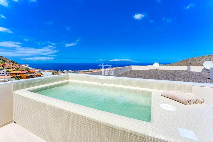 Ático de Lujo con Piscina Privada y Terraza Panorámica en el Sur de Tenerife photo 0