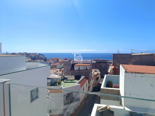 Ático dúplex con vistas al mar en Alcalá photo 0