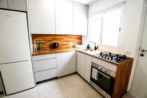 Edificio en venta en el centro de Adeje photo 0