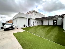 Villa con vistas y terreno en La Sabinita photo 0
