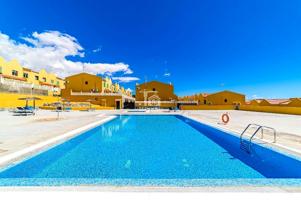 Adosado con amplia terraza en Llano del Camello photo 0