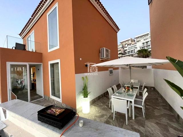 Casa adosada con vistas al mar en San Eugenio photo 0