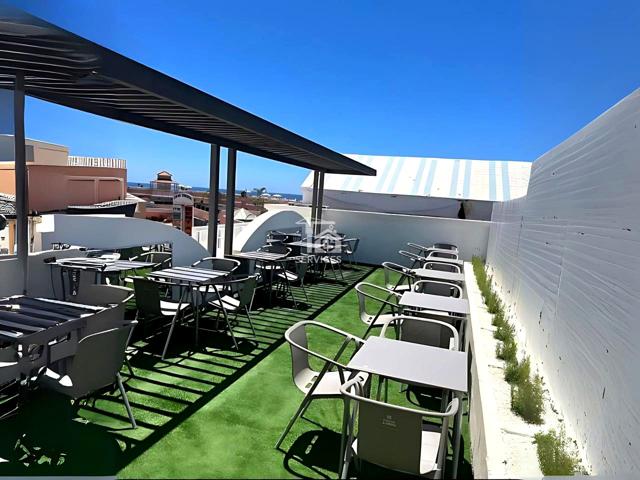 Traspaso de local comercial en Playa Fañabé Shopping Centre photo 0