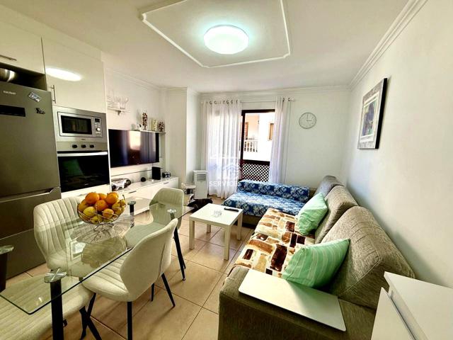 Piso moderno y luminoso en Guargacho photo 0