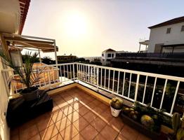 Casa Adosada con Jardín Privado en La Finca – Chayofa photo 0