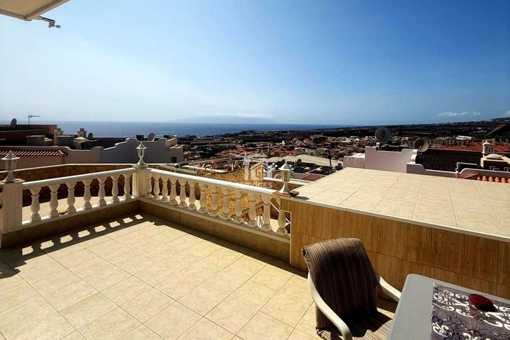 Chalet adosado con vistas al mar en Roque del Conde – Costa Adeje photo 0