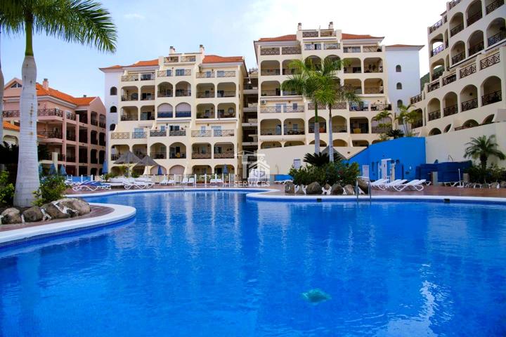 Apartamento en planta baja en Los Cristianos photo 0