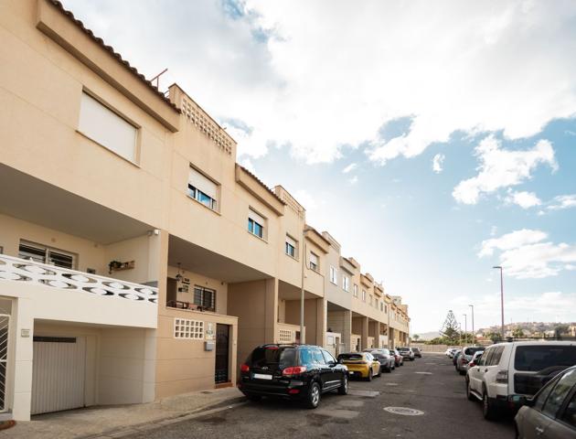 Villa En venta en Melilla photo 0