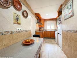 PISO EN VENTA REFORMADO CON ASCENSOR EN PASEO FLUVIAL, BADAJOZ. photo 0