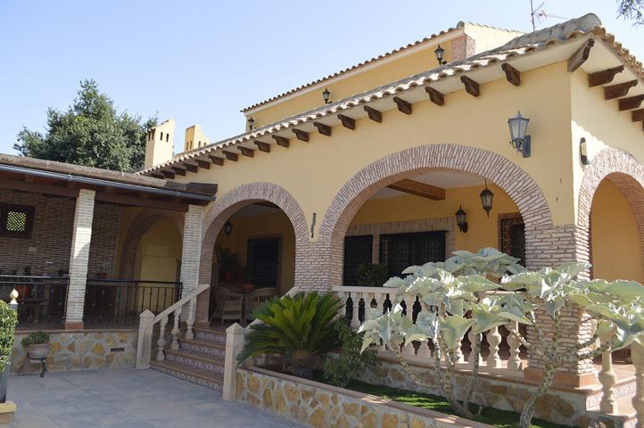 Casa De Campo En venta en Campo, Bigastro photo 0