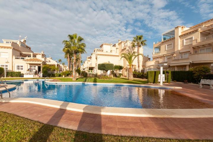 Apartamento de 2 dormitorios, 1 baño con jardin y solárium privado en zona de Playa Flamenca photo 0