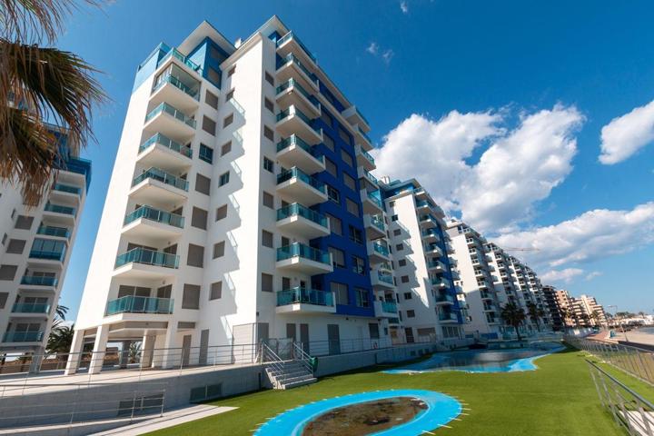 Apartamento con 2 dormitorios, 2 baños, piscina comunitaria en zona de La Manga photo 0