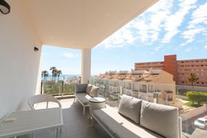 Apartamento con 2 dormitorio, 2 baños, piscina comunitaria, garaje y trastero en zona de La Mata photo 0