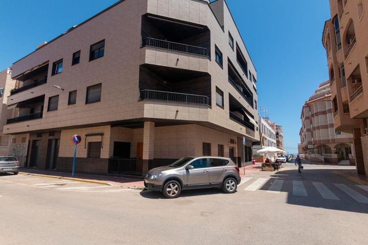 Apartamento de 2 habitaciones, 1 baño y solarium comunitaria en la zona de La Mata photo 0