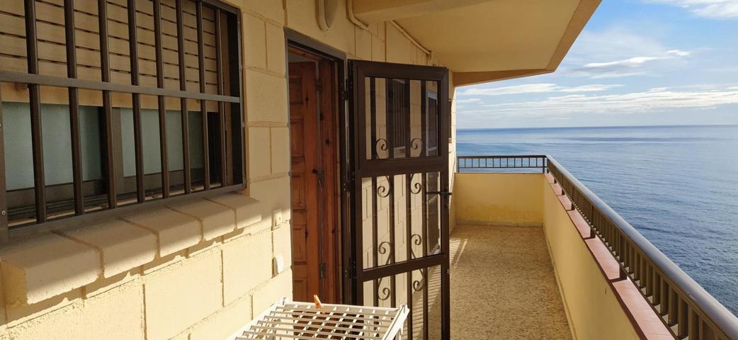 Piso de 2 dormitorios en Cabo Cervera, a solo 30 metros del mar. Torrevieja photo 0