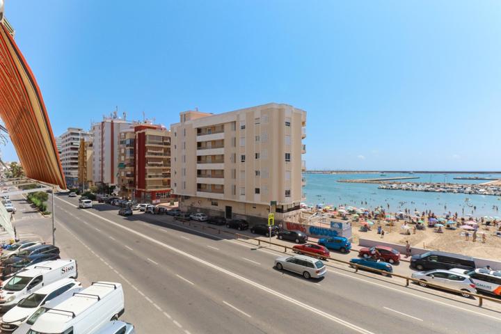 A 50 metros de la playa y con garaje! La oportunidad que esperabas en la Playa del Acequión. photo 0