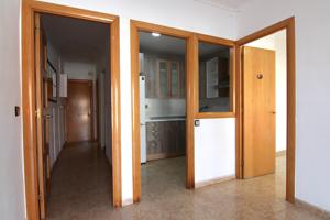 BONITO PISO DE 3 HABITACIONES EN LA CREU DE BARBERÀ photo 0