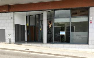 EXCELENTE LOCAL EN TERRASSA photo 0