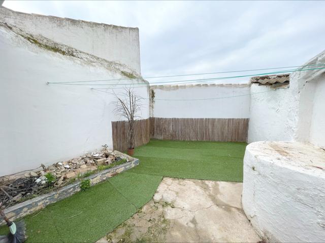 Casa con patio en el centro de Mollina photo 0