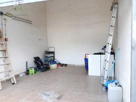 Local En venta en Vilafranca Del Penedès photo 0