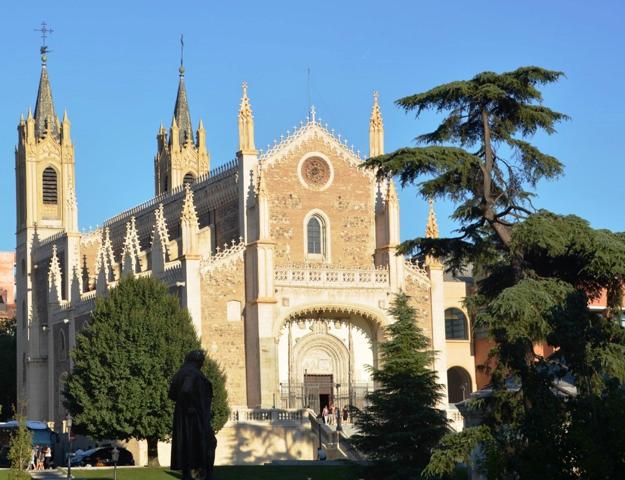 VIVIENDA DE LUJO EN BARRIO JERÓNIMOS photo 0