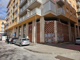 Local En venta en Villena photo 0