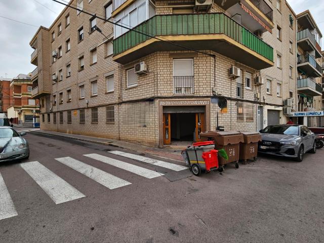 Local En venta en Elda photo 0