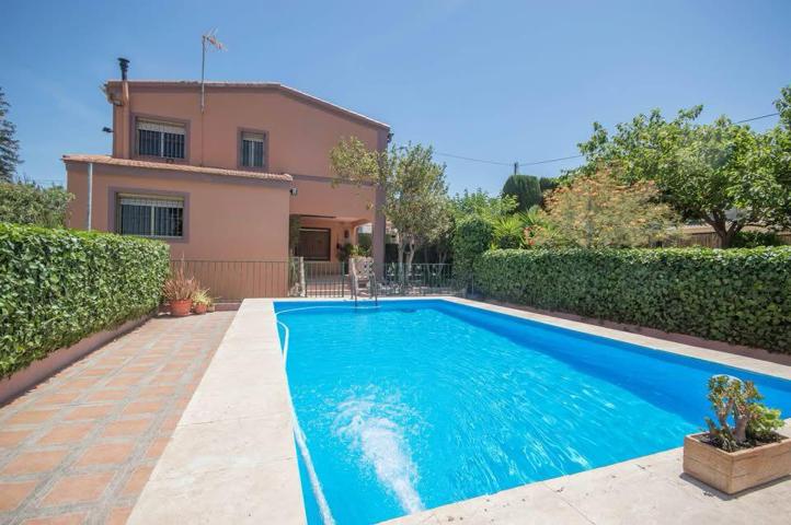 Casa En venta en Petrer photo 0