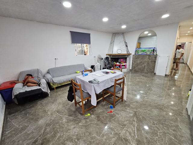 Unifamiliar Pareada En venta en Elda photo 0
