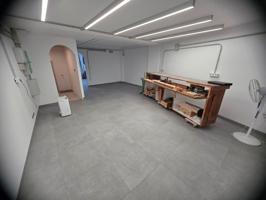 Local En venta en Villena photo 0