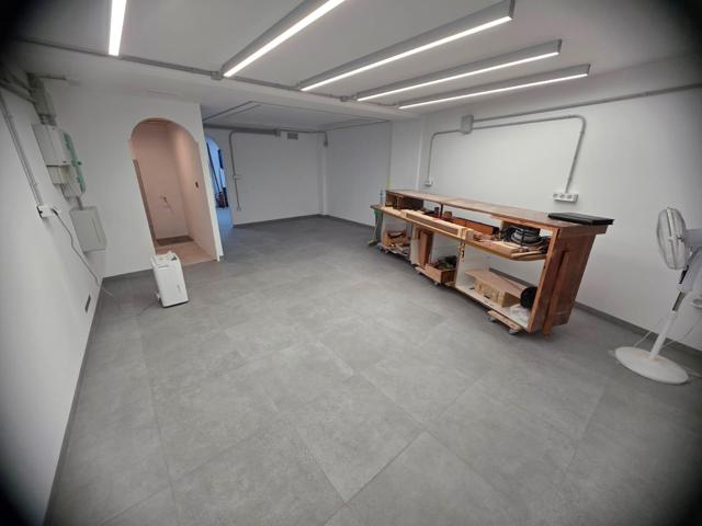 Local En venta en Villena photo 0