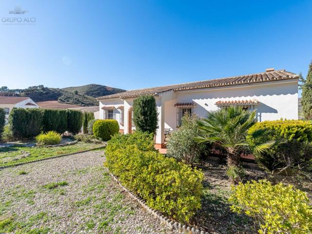 Piso En venta en Alcaucín photo 0