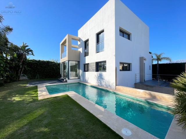 Piso En venta en Vélez-Málaga photo 0