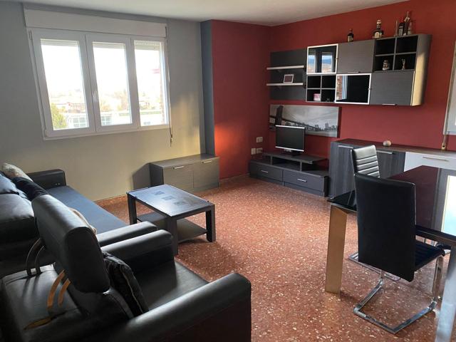 SE VENDE PISO CÉNTRICO EN CALAMOCHA photo 0