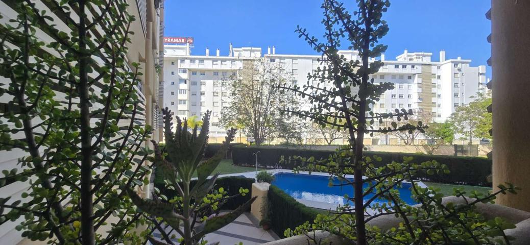 Piso En venta en Calle Almería. , Fuengirola (málaga)zona Sohail, Fuengirola photo 0