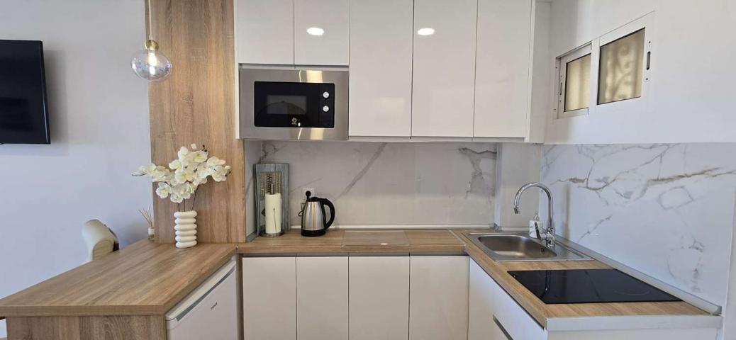 Piso En venta en Avenida Gamonal, 6, 6ª 15. 29630, Parque De La Paloma, Benalmádena (málaga), Parque De La Paloma, Benalmádena photo 0