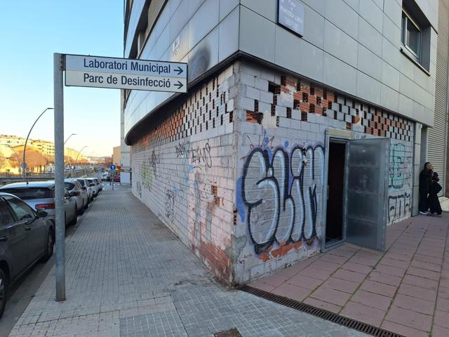 local a estrenar photo 0