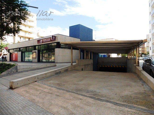 PLAZAS DE PARKING A SÓLO 100 M DE LA PLAYA photo 0