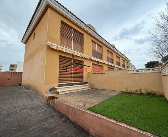 CHALET ADOSADO A 100m DE LA PLAYA photo 0