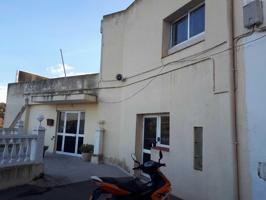 EDIFICIO EN VENTA EN EL PERELLÓ photo 0