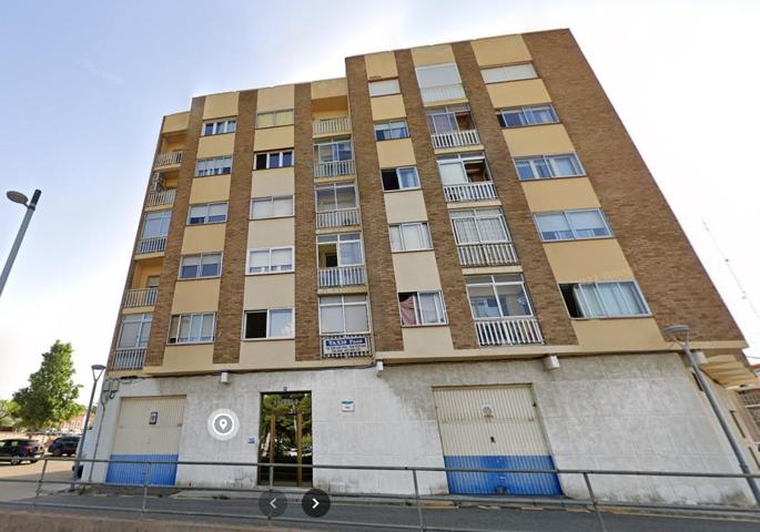 ''¡Tu Nuevo Hogar en Hospitalet de l'Infant: Espacio, Comodidad y Potencial!' photo 0